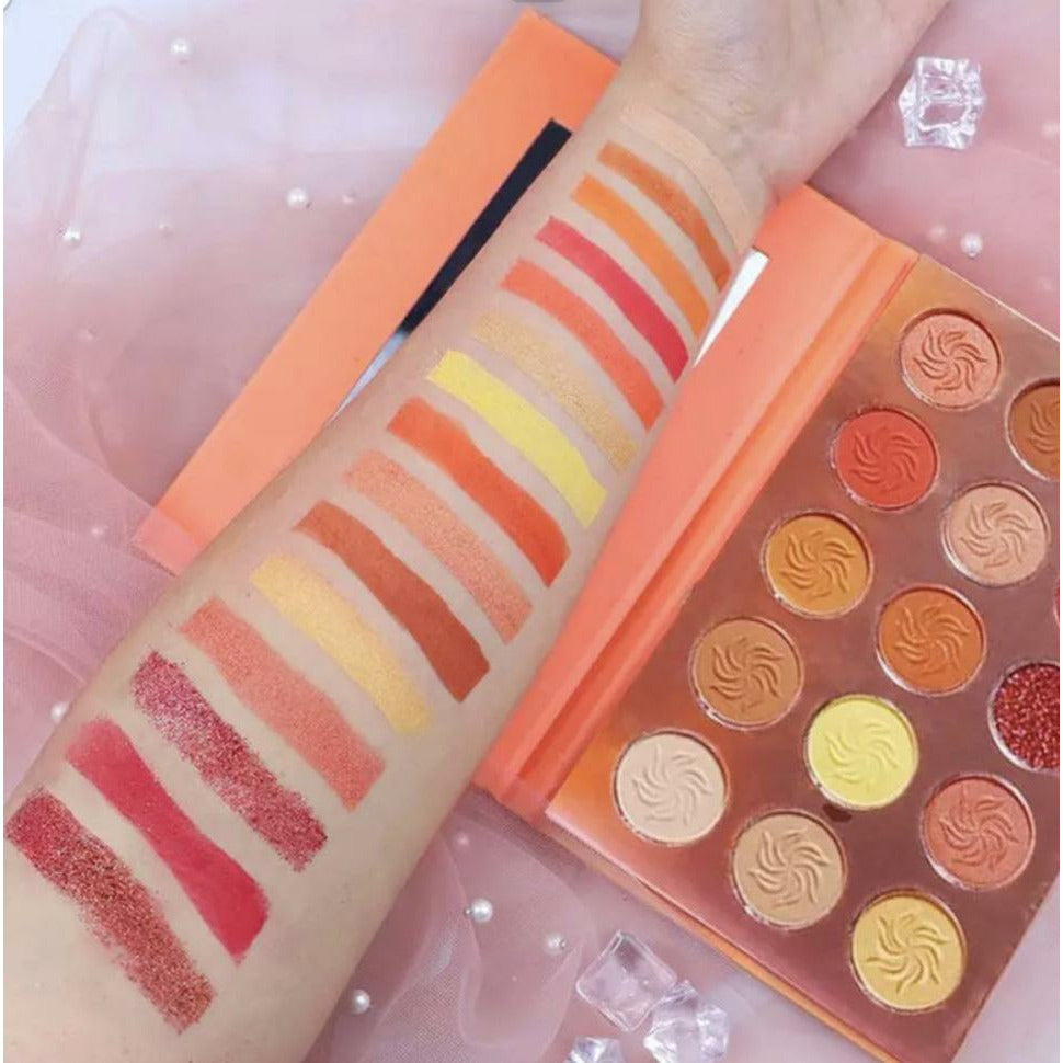 MB COSMETICS AMSTERDAM 15 COLOR EYE SHADOW PALLETTE