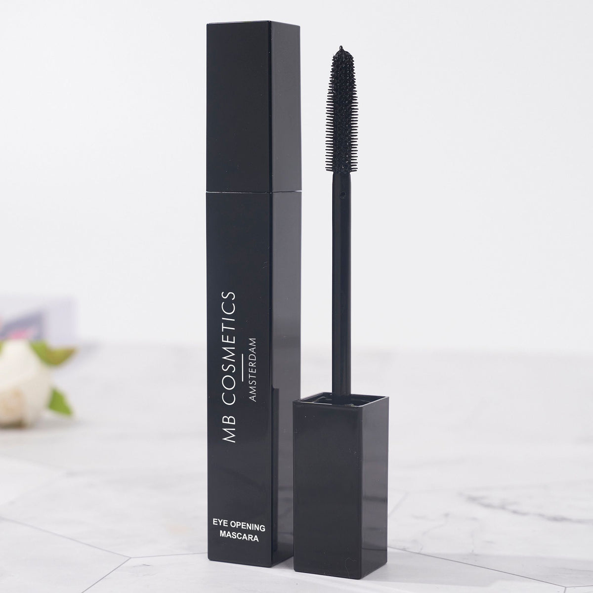 MB COSMETICS AMSTERDAM EYE OPENING MASCARA