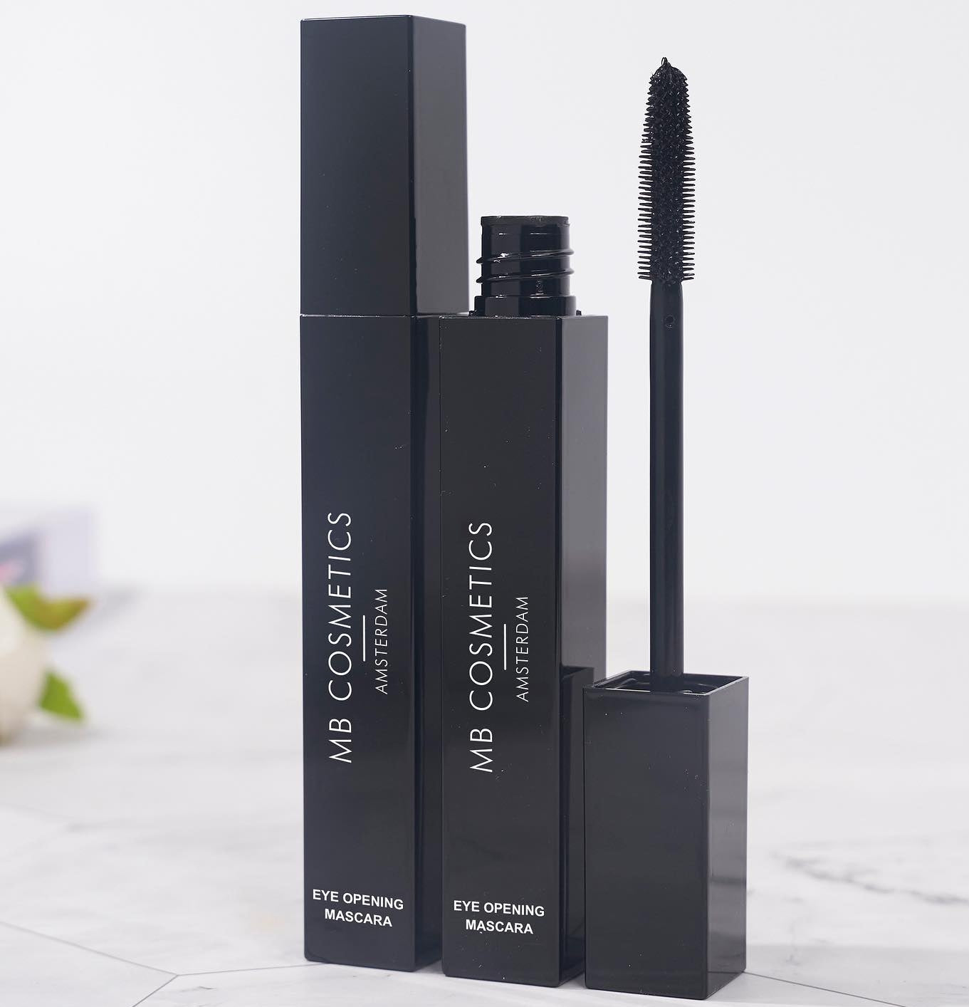 MB COSMETICS AMSTERDAM EYE OPENING MASCARA